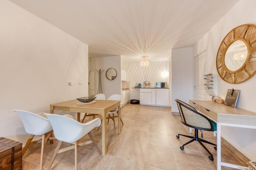 Le Cocon De Chevreuse - Appartement 3 Etoiles Saint-Remy-les-Chevreuse Exterior foto