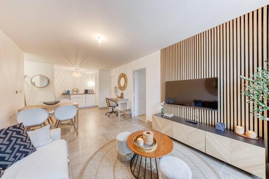 Le Cocon De Chevreuse - Appartement 3 Etoiles Saint-Remy-les-Chevreuse Exterior foto